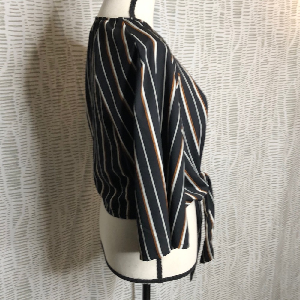 Japna Cropped Top - Picture 5 of 8